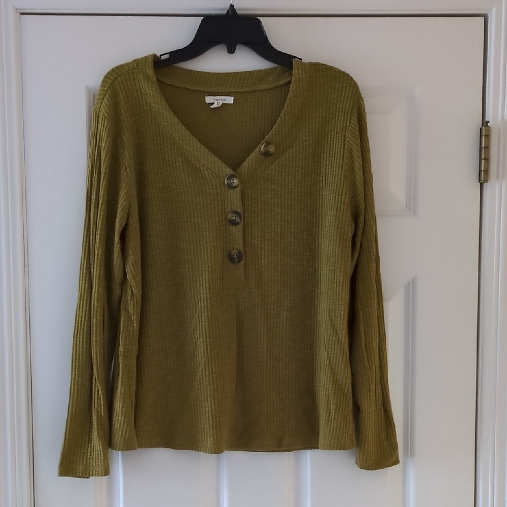 🎉 4 for $10 item: Olive Green Button-Up Women's Top